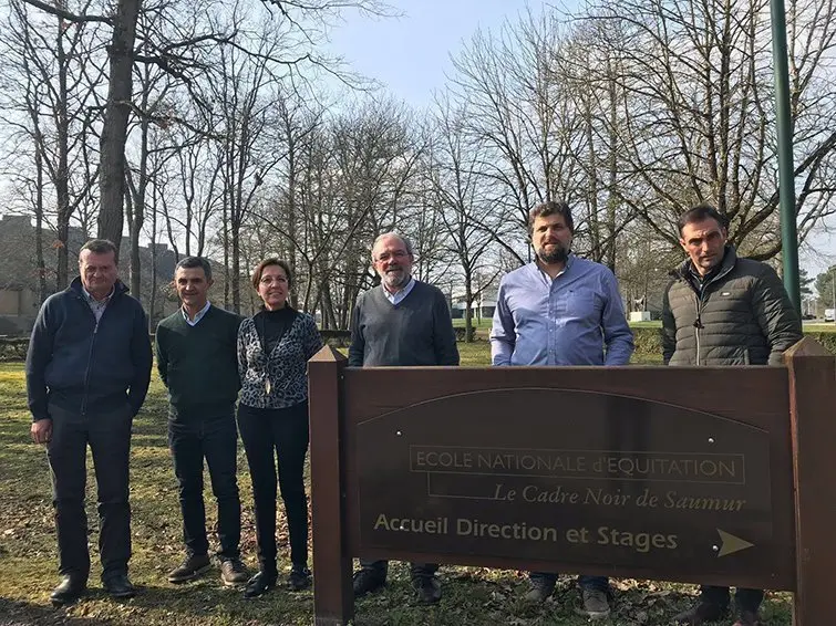 Visita de la delegació lleidatana a l'Escola Nacional d’Equitació francesa