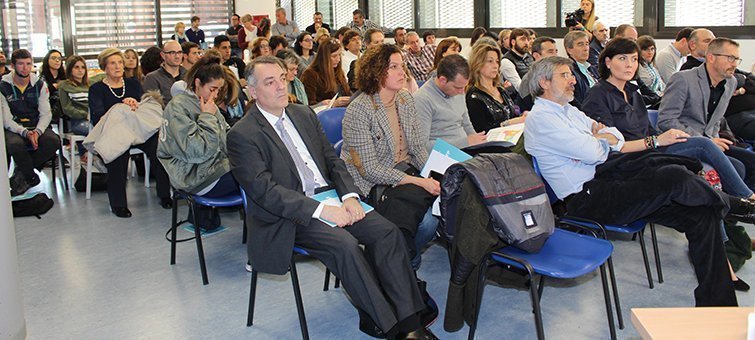 Participants en la presentació de la Fundació Diferència2 al CEI de Balaguer