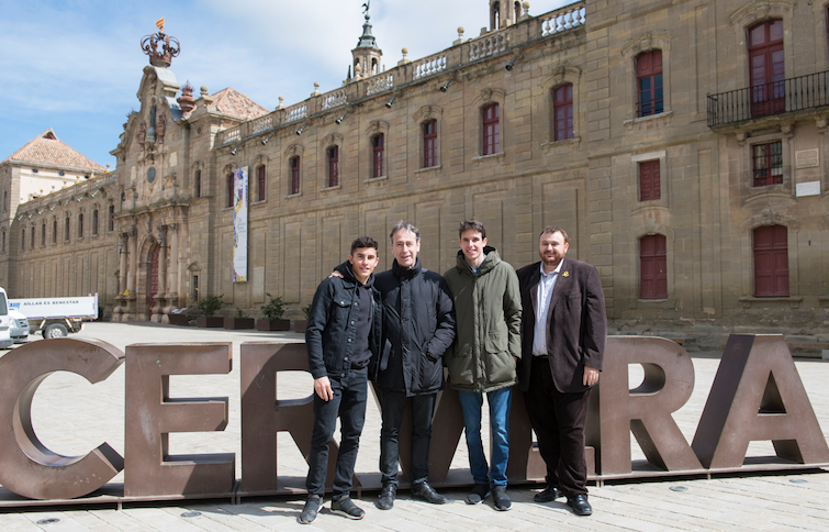 Els germans Márquez a Cervera sessió Moturisme interior.jpg