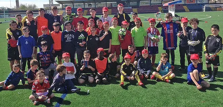 Els participants en les estades del Club Futbol Balaguer Portada