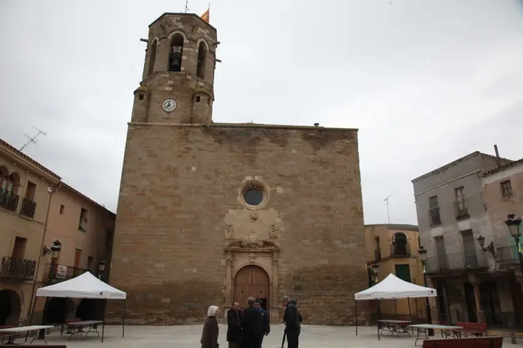 Acte de presentació de la restauració del pórtic de l'església de Linyola 1