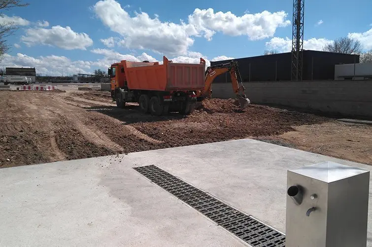 Obres en marxa a la futura àrea per autocaravanes a Tàrrega (1)