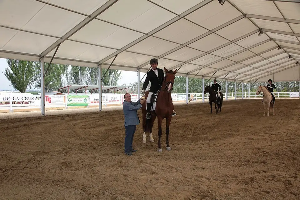 Primera edició del certamen EquiMollerussa a l'INS Mollerussa (11)