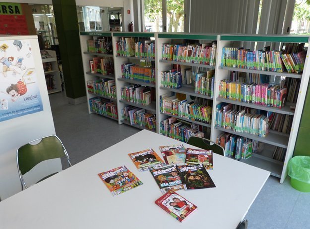 La sala infantil de la Biblioteca Marquès d’Olivart de les Borges preparada per a l'esdeveniment de la SuperNit