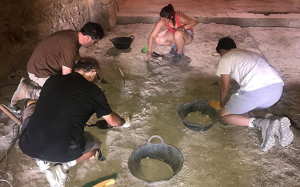 Treballs d'arqueologia en l'ermita de Sant Jaume de la Granja d'Escarp 3