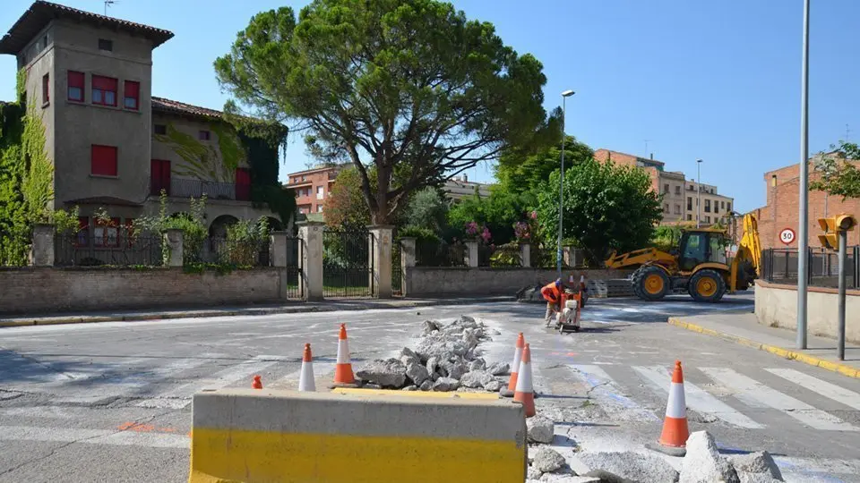 Inici de les obres a l&#39;avinguda Catalunya de Mollerussa