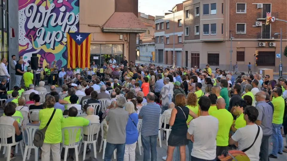 Acte inauguració plaça 1 d'Octubre a Mollerussa 1