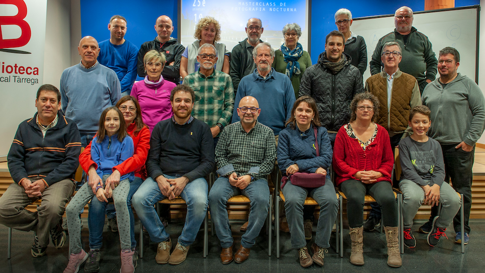 Foto de grup del 25è aniversari del curs de fotografia a Tàrrega