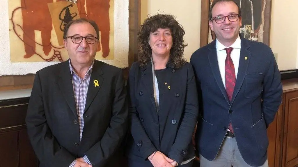 Imatge de la trobada de Marc Solsona amb la consellera d&#39;Agricultura, Teresa Jordà i Carmel Mòdol, conseller