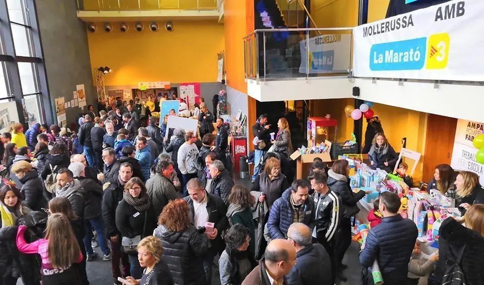 Activitats al Teatre de L'Amistat de Mollerussa per la marató de TV3 1