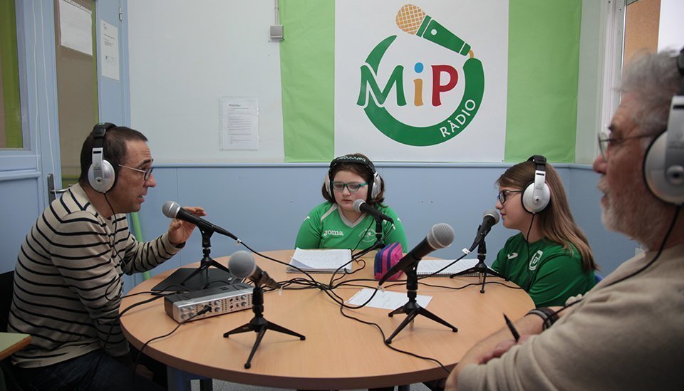 La Sakura i la Paula entrevisten a Albert González a Mip Ràdio