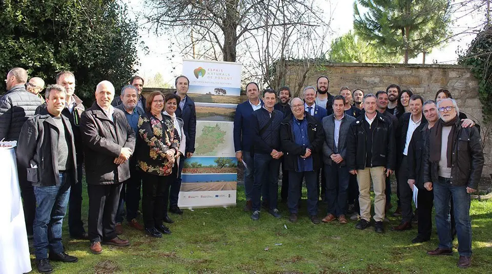 Participants en la presentació de les activitats dels Espais Naturals de Ponent