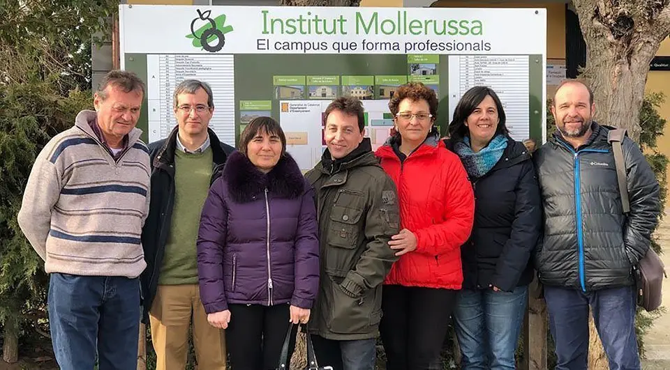 Representants de l'INS Mollerussa i les empreses Ponent 2002 i GAENA environment Terr