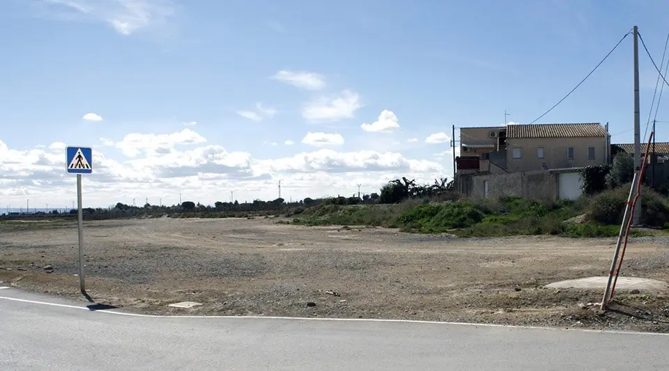 Solar previst per habilitar la zona d’esbarjo per a gossos d'Alpicat