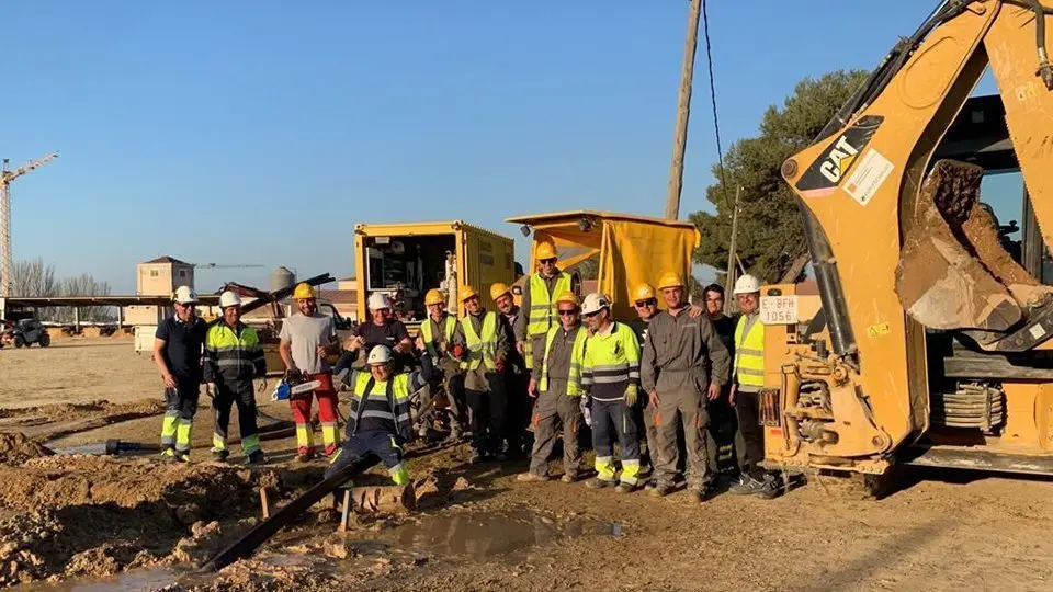 Els participants en les pràctiques de l'INS Mollerussa Perforació Horitzontal Dirigida