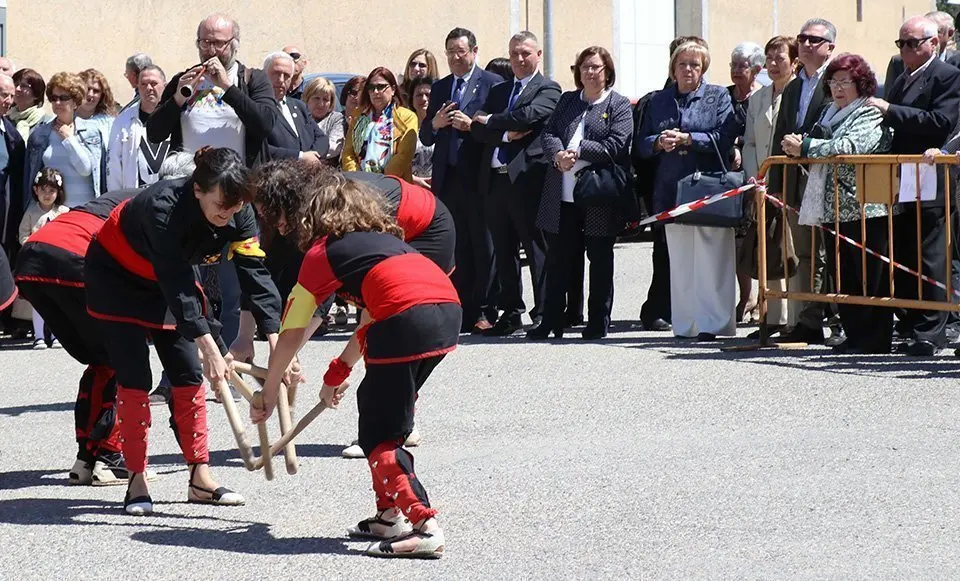 Actuació dels Bastoners de Balaguer a Vila-sana