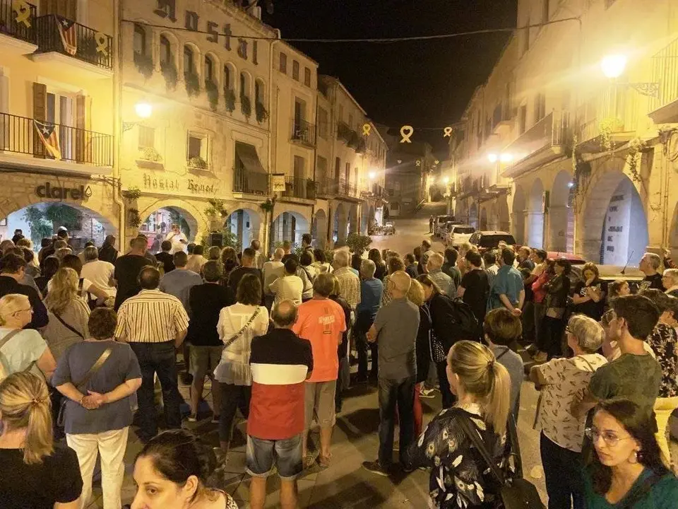 Concentració de protesta per les detencions i empresonaments dels 7 CDR a la plaça de l'1 d'octubre de les Borges2