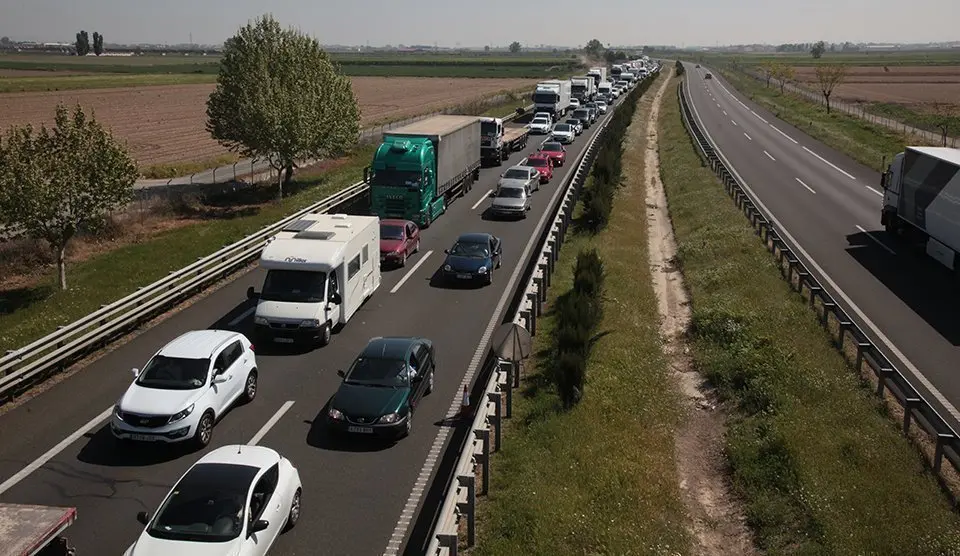 Retencions a l&#39;autovia A-2 en el tram de la demarcació de Lleida