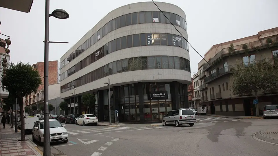 Grups electrògens al carrer Navarra i av.de la Generalitat