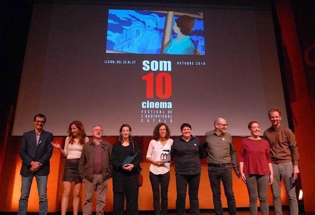 Premiats del Som Cinema 2019 amb les autoritats i membres del jurat.