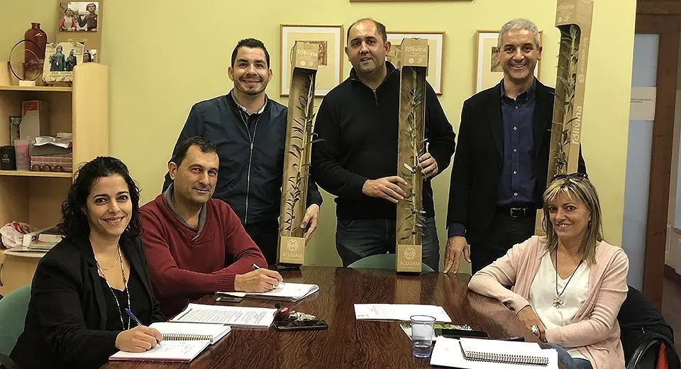 La reunió entre ACUDAM i la Fira de l'Oli i les Garrigues per acordar l'apadrinament d'oliveres solidàries amb els municipis afectats pels incendis i els aiguats