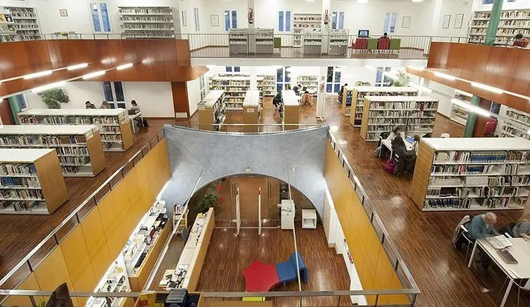 Biblioteca Pública de Tàrrega – Germanes Güell