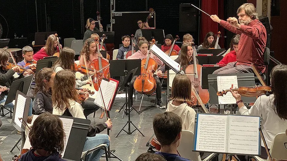 Orquestra infantil Julià Carbonell de les Terres de Lleida al Teatre L'Amistat de Mollerussa (4)