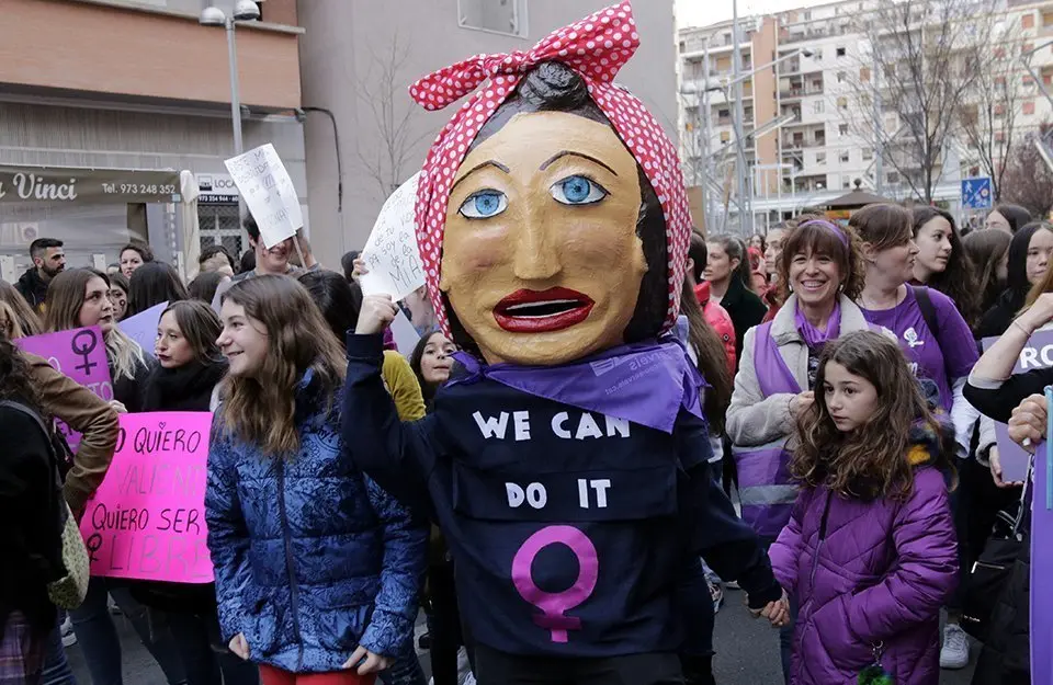 La manifestació del 8M a Lleida convocada per Marea Lila