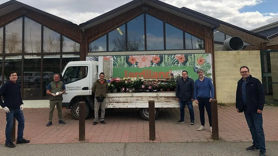 Donació de les plantes a l'Ajuntament d'Alpicat