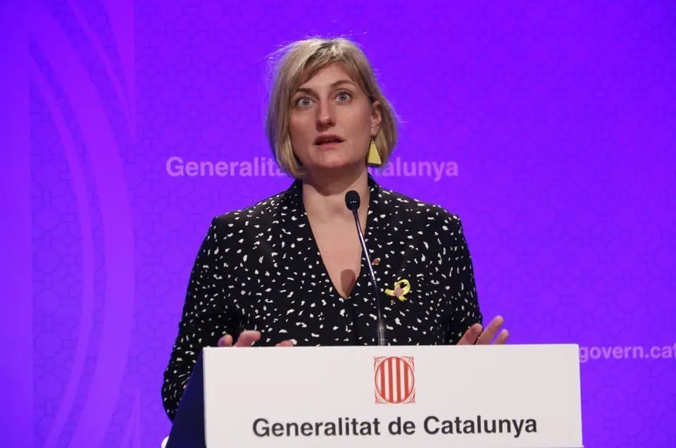 Pla mitjà de la consellera de Salut, Alba Vergés, durant una roda de premsa del 12 de març de 2020 (Horitzontal)