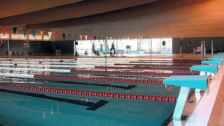 Arxiu de la Piscina coberta municipal de Tàrrega