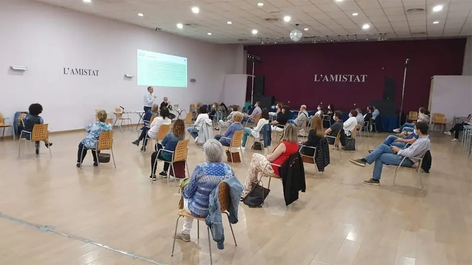 Reunió del sectot de l'educació el programa (Re)ActivemMollerussa