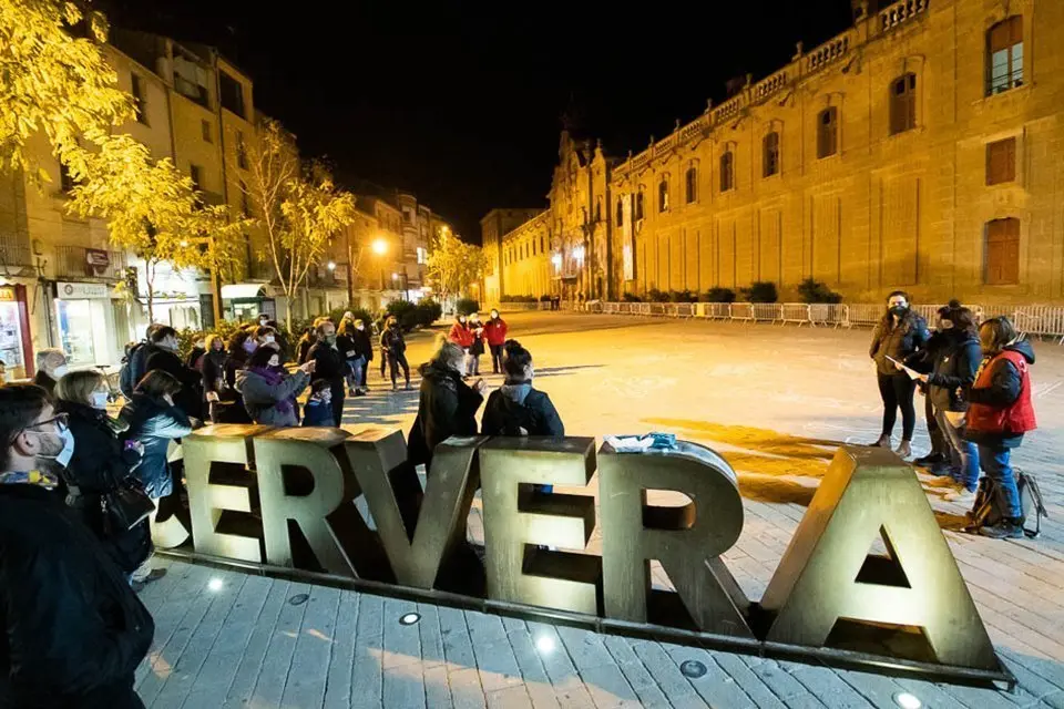 Acte 25-N plaça Universitat - lectura Manifest - foto Jordi Prat