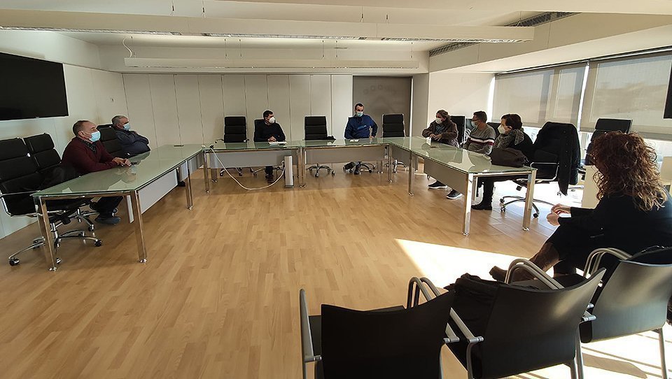 Reunió de l'equip de govern d'Alcarràs i la plataforma Salvem Casa Vallmanya @AjAlcarràs