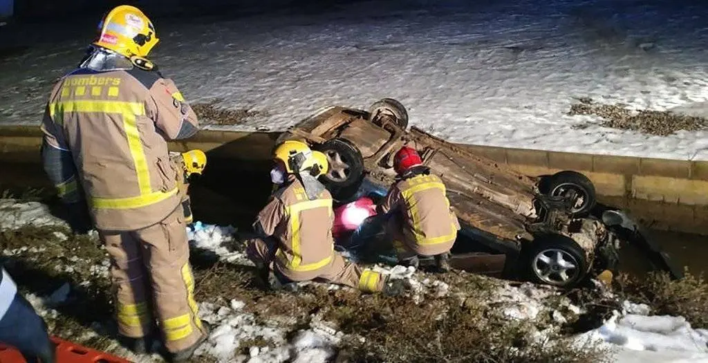 Els serveis d'emergència en el lloc de l'accident @LaMañana