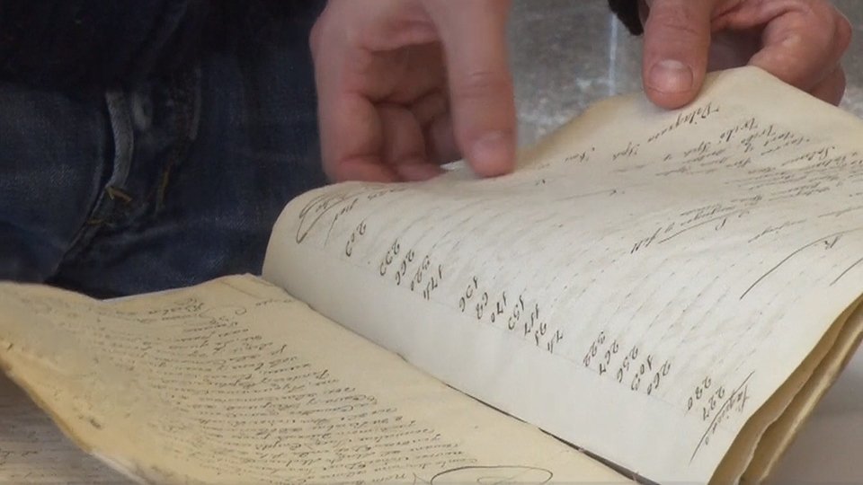 Manuscrits del segle XVIII del Palau d'Anglesola dipositats a l'Arxiu Comarcal @PlaurgellTV