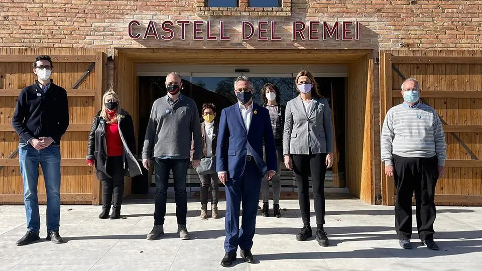 La visita de la candidatura de Junts a la colònia agrícola del Castell del Remei @Junts