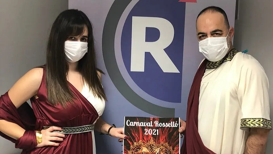 Els regidors s'han disfressat per presentar el Carnestoltes