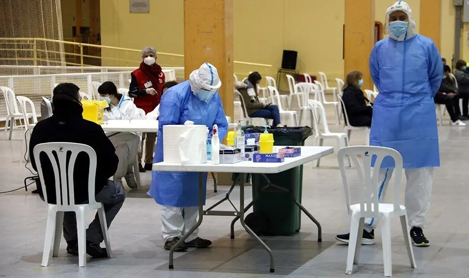 Cribratge massiu als Pavellons Firals de Mollerussa a les persones de les meses electorals del 14-F