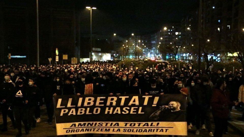 Salvador Miret
Pla obert de la manifestació de suport a Pablo Hasel a Lleida, el 17 de febrer del 2021.  - salvador miret