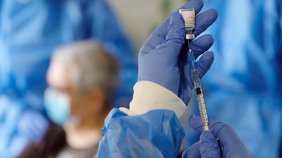 Borges vacuna a persones de la franja de 50 a 59 anys @salut