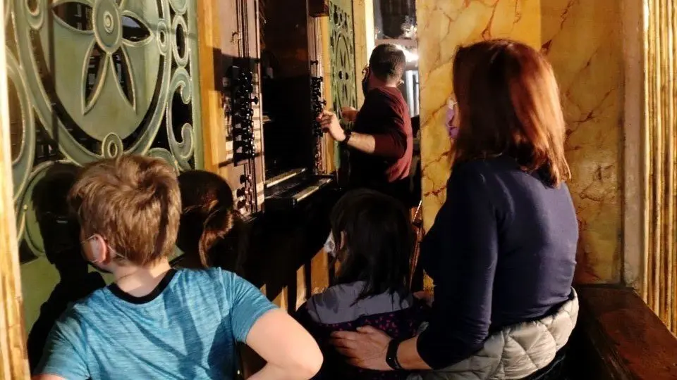 Escolars de Solsona visiten l'orgue de la catedral. Maig de 2021. (horitzontal) - Mar Martí