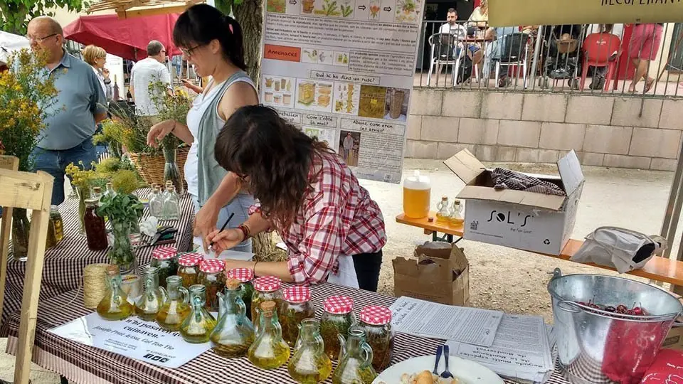 Participació en mostres dels mmbres del col·lectiu Eixarcolant @Eixarcolant