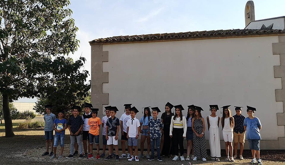 Els joves que finalitzen els estudis en l'escola Arnau Berenguer del Palau @AjPalu