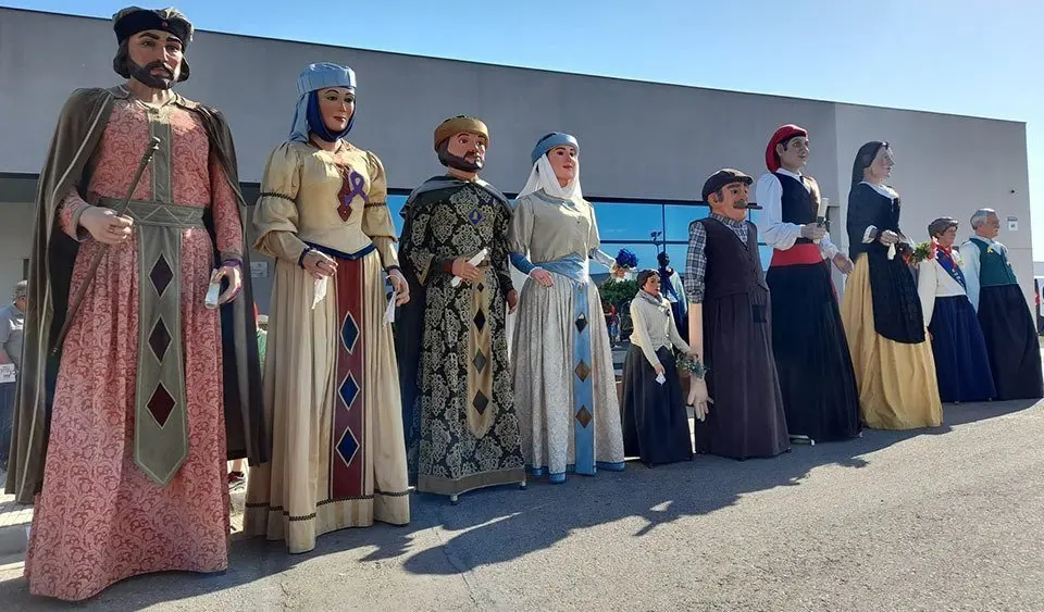 Plantada de gegants en la trobada de Fondarell @RaquelCastro