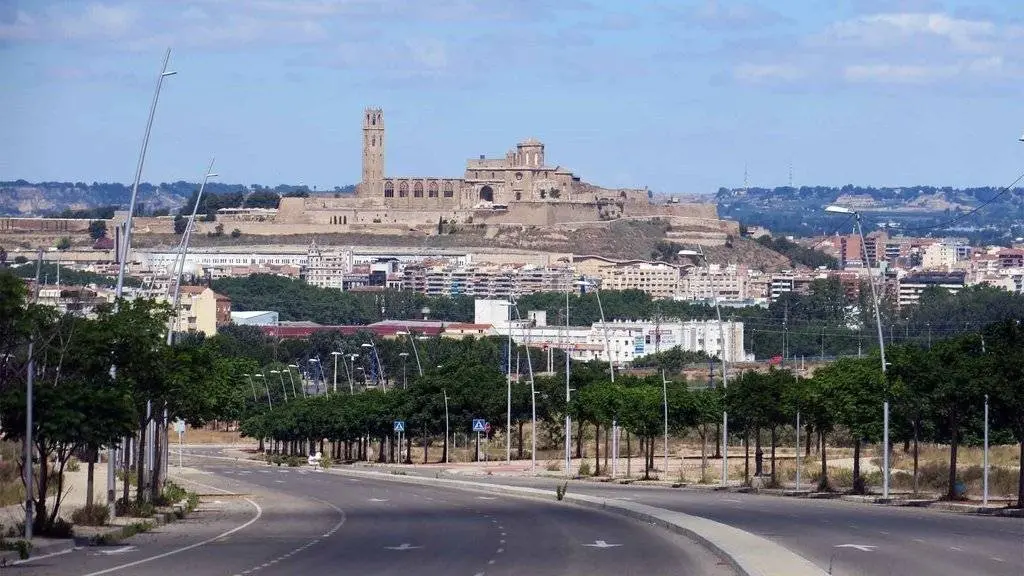 Hermínia Sirvent / Ajuntament de Lleida
Imatge d'arxiu de la zona del SUR 42 (Torre Salses), entre els barris de la Bordeta i Magraners de Lleida, amb la Seu Vella al fons. (Horitzontal)