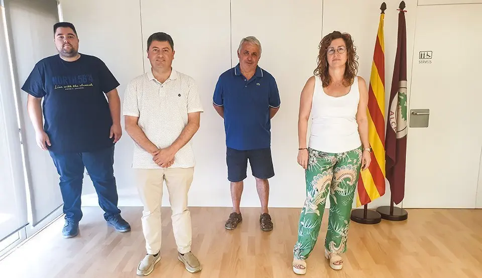 Janés, amb els regidors del grup municipal de Junts @AjAlcarràs