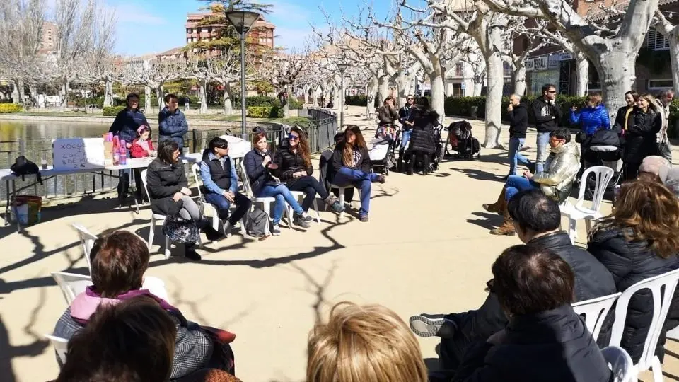 PE: S’adjunta fotografia d’una Taula Rodona Pla d’Igualtat celebrada en el Parc del Terrall - Ajuntament de les Borges Blanques