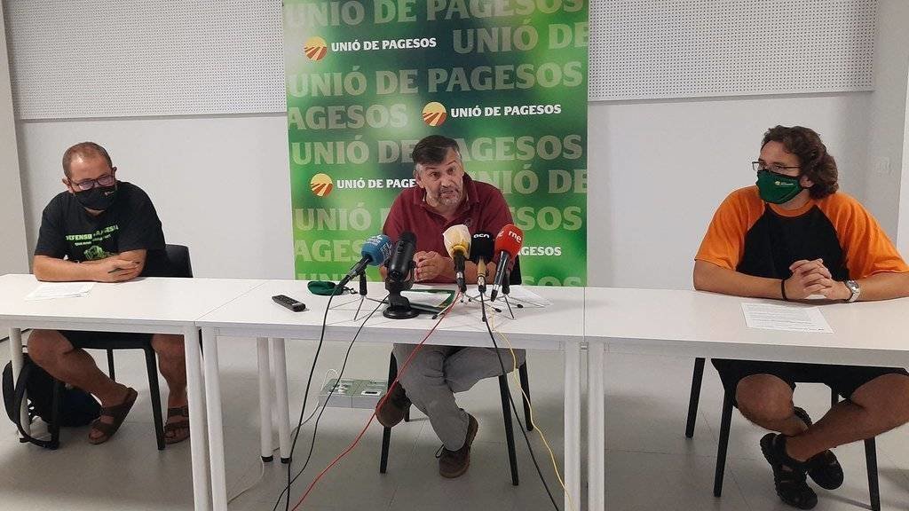 Jordi Armengol, Joan Caball i Josep Sellart, a la roda de premsa, avui a Lleida (2)
