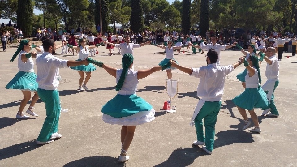 Concurs de colles sardanistes al Parc de Sant Eloi